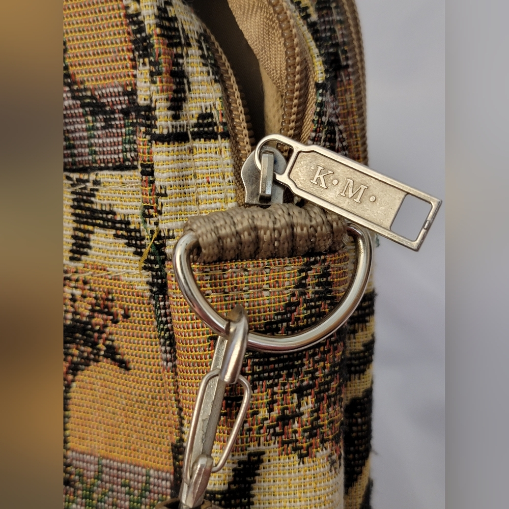Karriage-Mate Wildlife/Safari Patterned Crossbody Bag - Picture 12 of 12